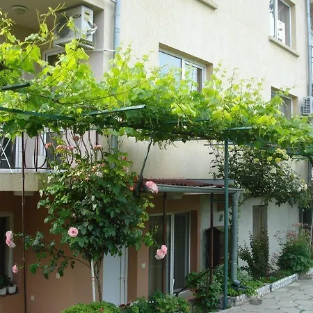 Guest house Georgiev Ravda